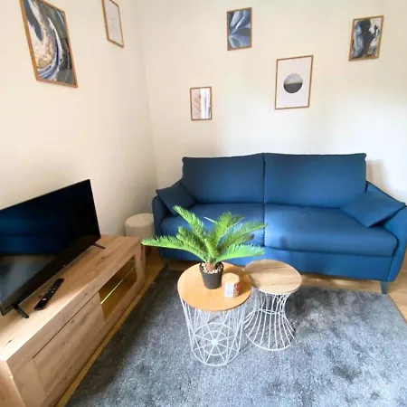 Au 45' - - Futuroscope - La Conciergerie *