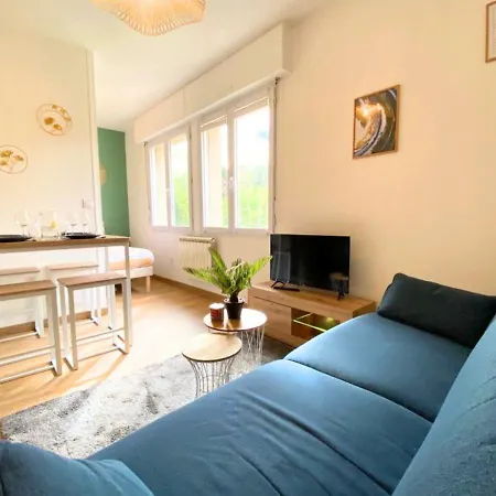 Au 45' - - Futuroscope - La Conciergerie * Poitiers